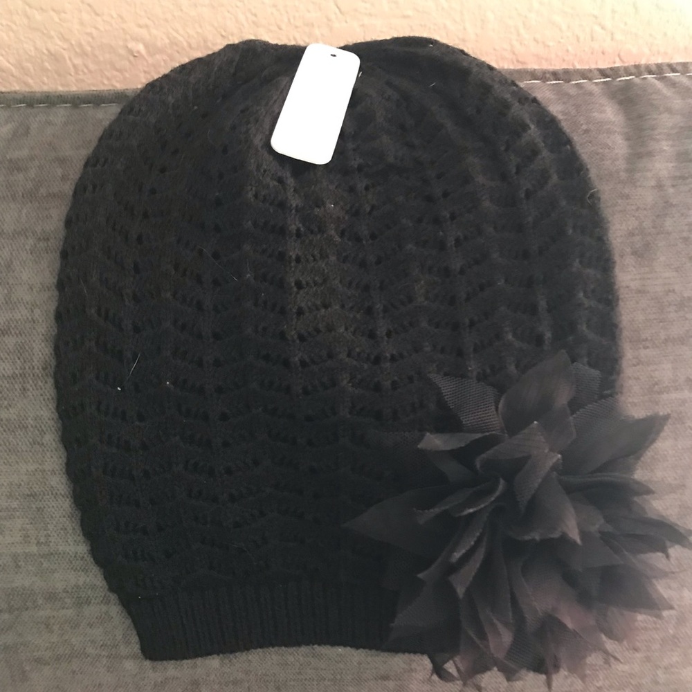 Knitted Black Hat